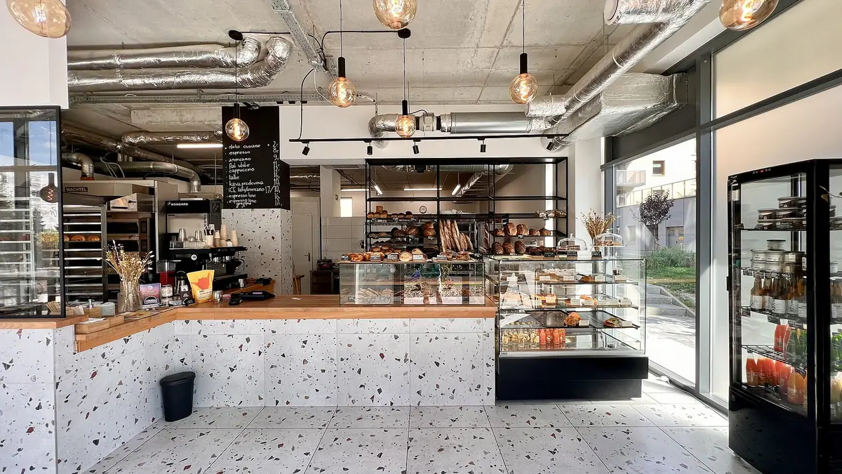 Petals Bakery – bakery in Kirkby-in-Ashfield town centre